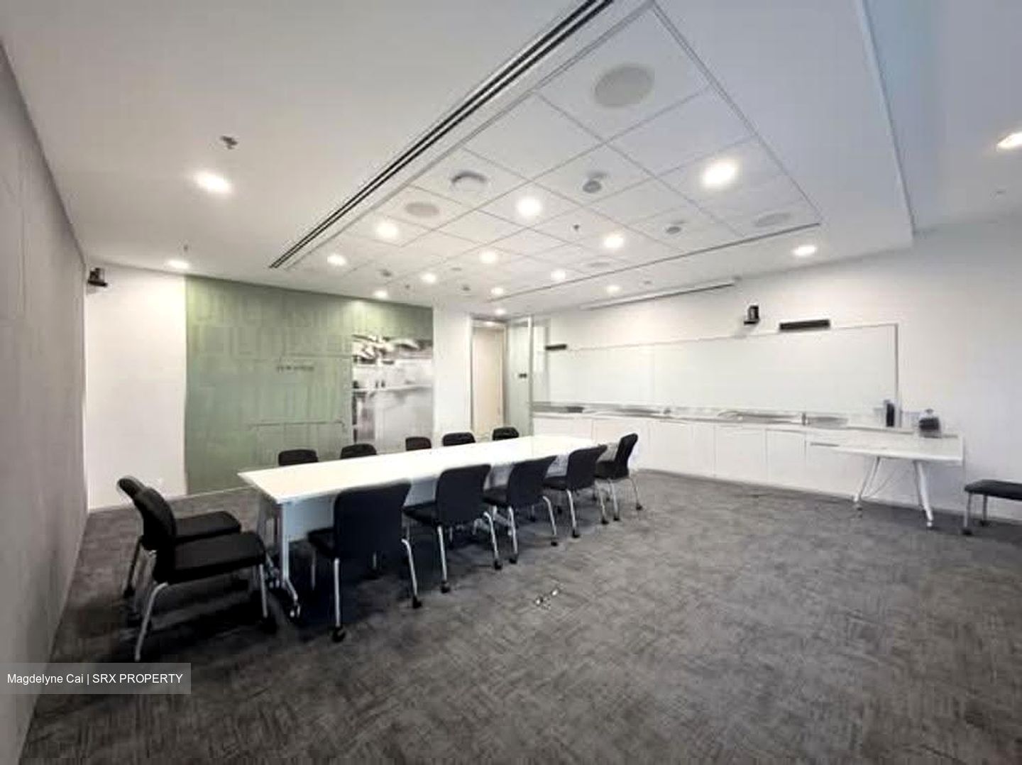 The Metropolis (D5), Office #639832161